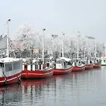 Strand-hotel Huebner Hotel 4*