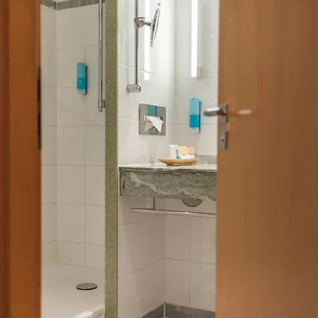 Strand-hotel Huebner