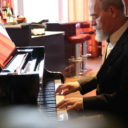 Strand-hotel Huebner Ρόστοκ