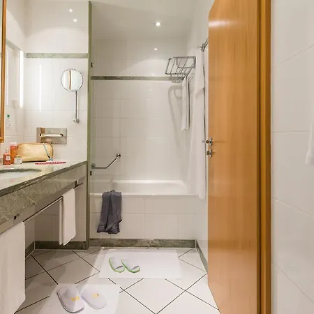 Strand-hotel Huebner Ρόστοκ