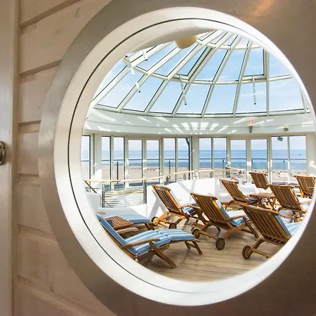 Ξενοδοχείο Strand-hotel Huebner