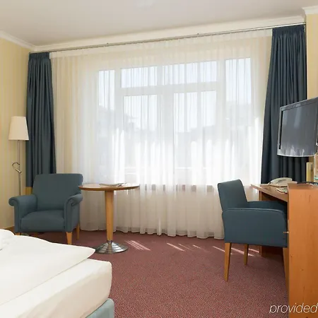 Strand-hotel Huebner Hotel