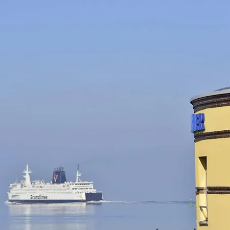 Strand-hotel Hübner 4*