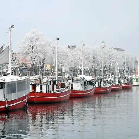 Strand-hotel Huebner Hotel 4*