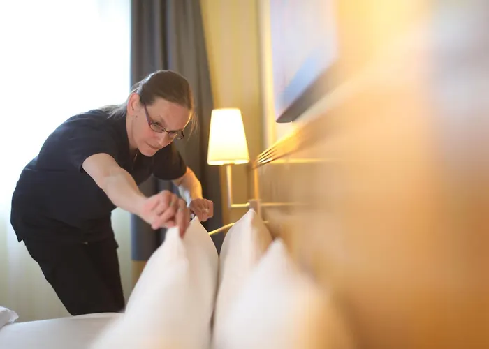 Strand-hotel Huebner Отель Росток