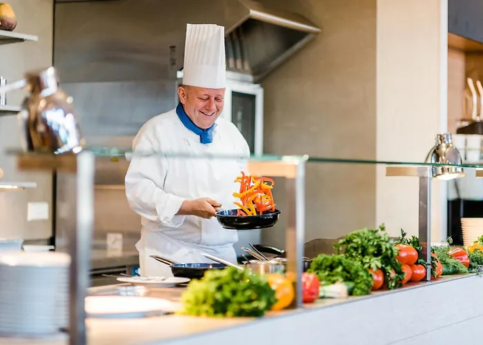 Strand-hotel Huebner Отель Росток