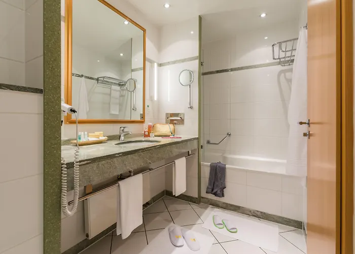 Strand-hotel Huebner Росток