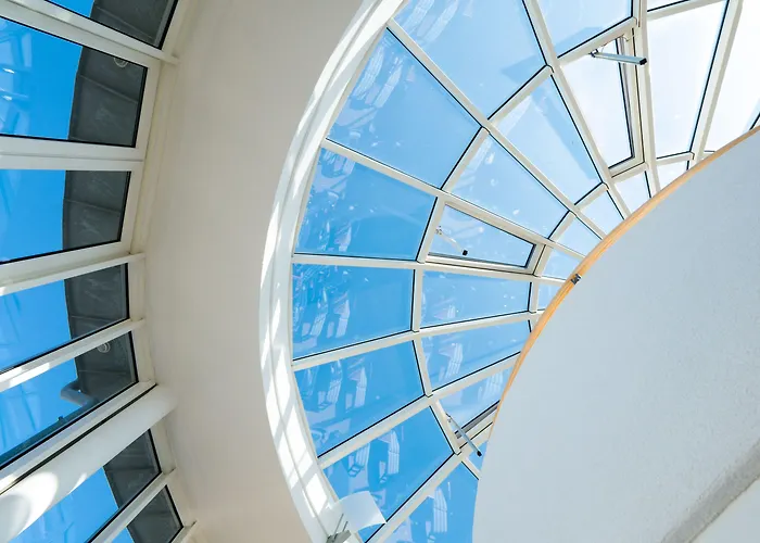 Ξενοδοχείο Strand-hotel Huebner 4*